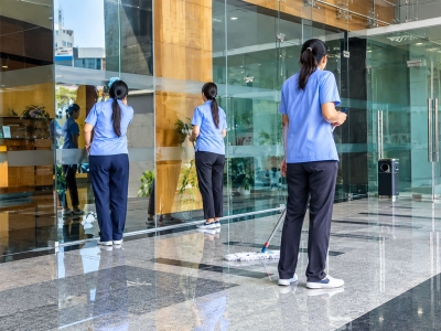 DỊCH VỤ CHÙI CỬA KÍNH, GIÚP VIỆC NHÀ